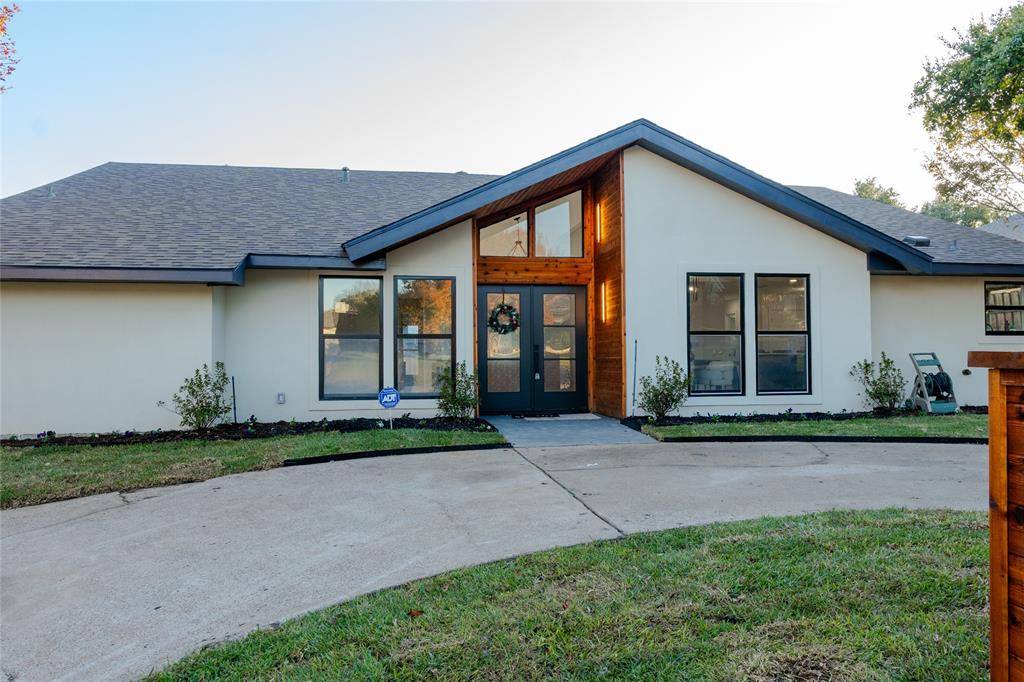 Dallas, TX 75243,9648 Fallbrook Drive