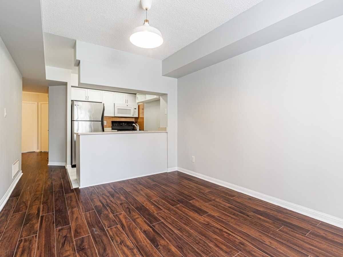 Toronto C14, ON M2N 7C3,5 Everson DR #703