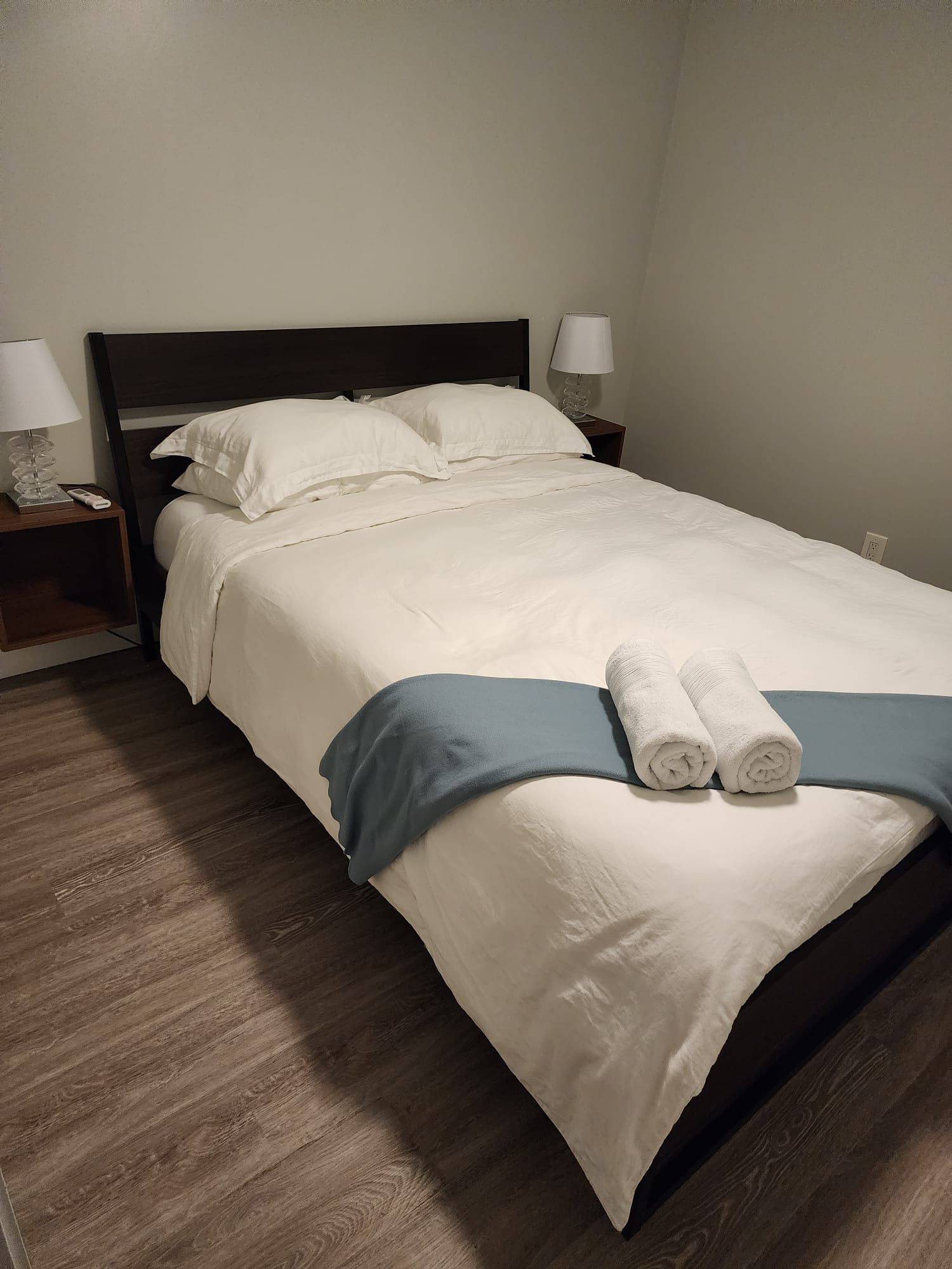 Oshawa, ON L1K 1Y6,425 Cobblehill DR #Basement