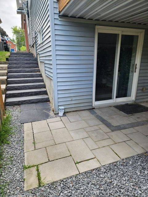 Oshawa, ON L1K 1Y6,425 Cobblehill DR #Basement