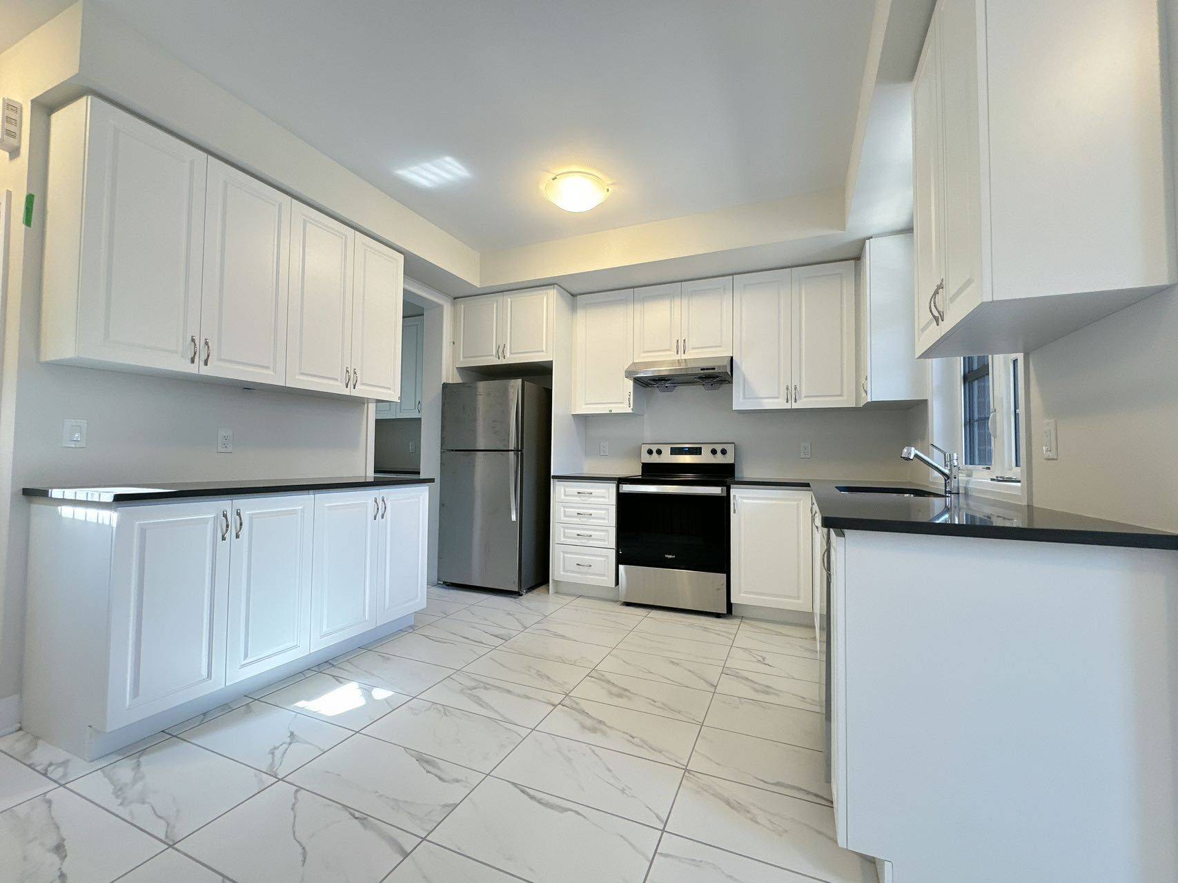 Vaughan, ON L6A 5E3,9805 Keele ST