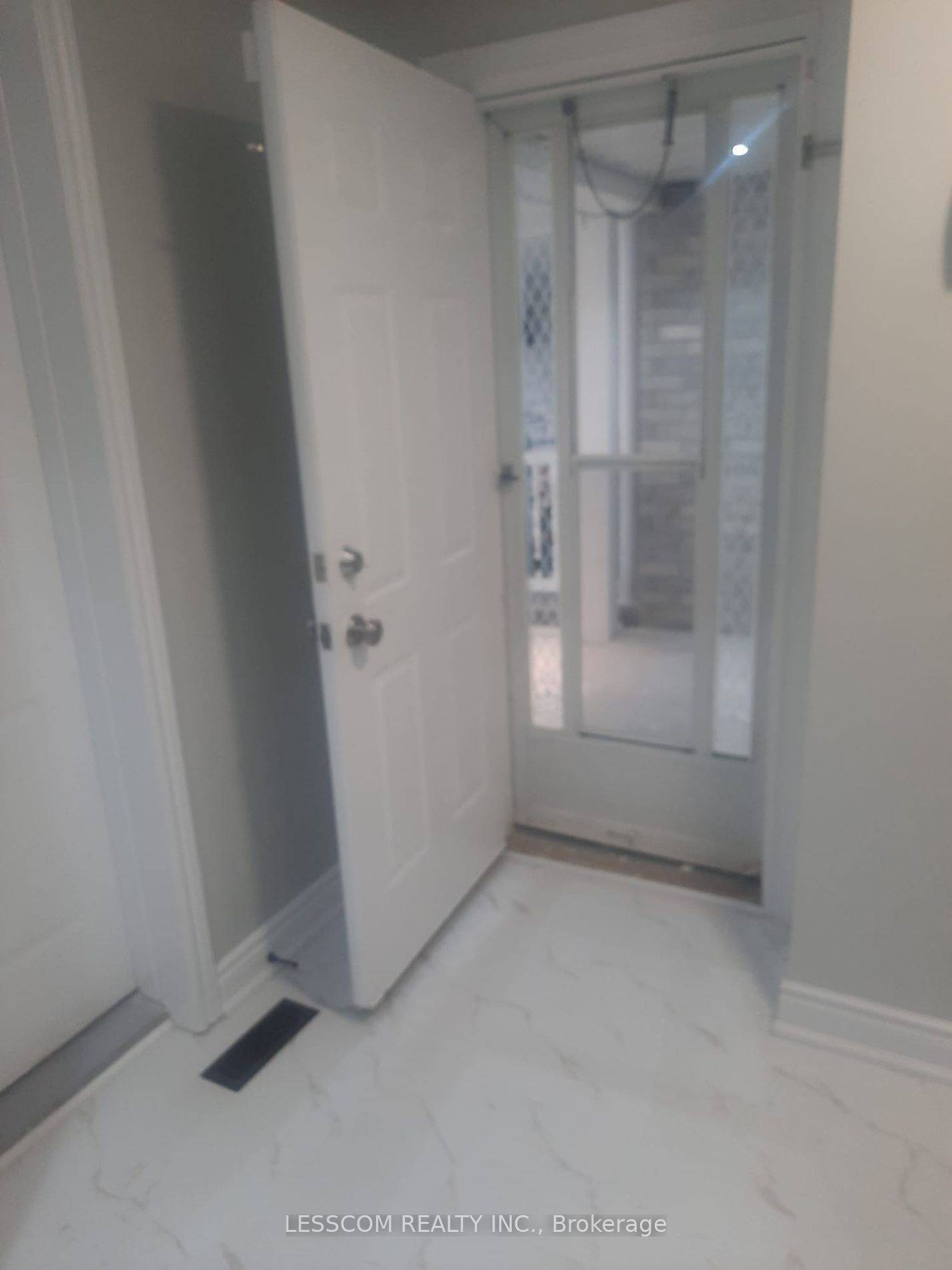 Brampton, ON L6Z 4L2,12 Silverstream RD