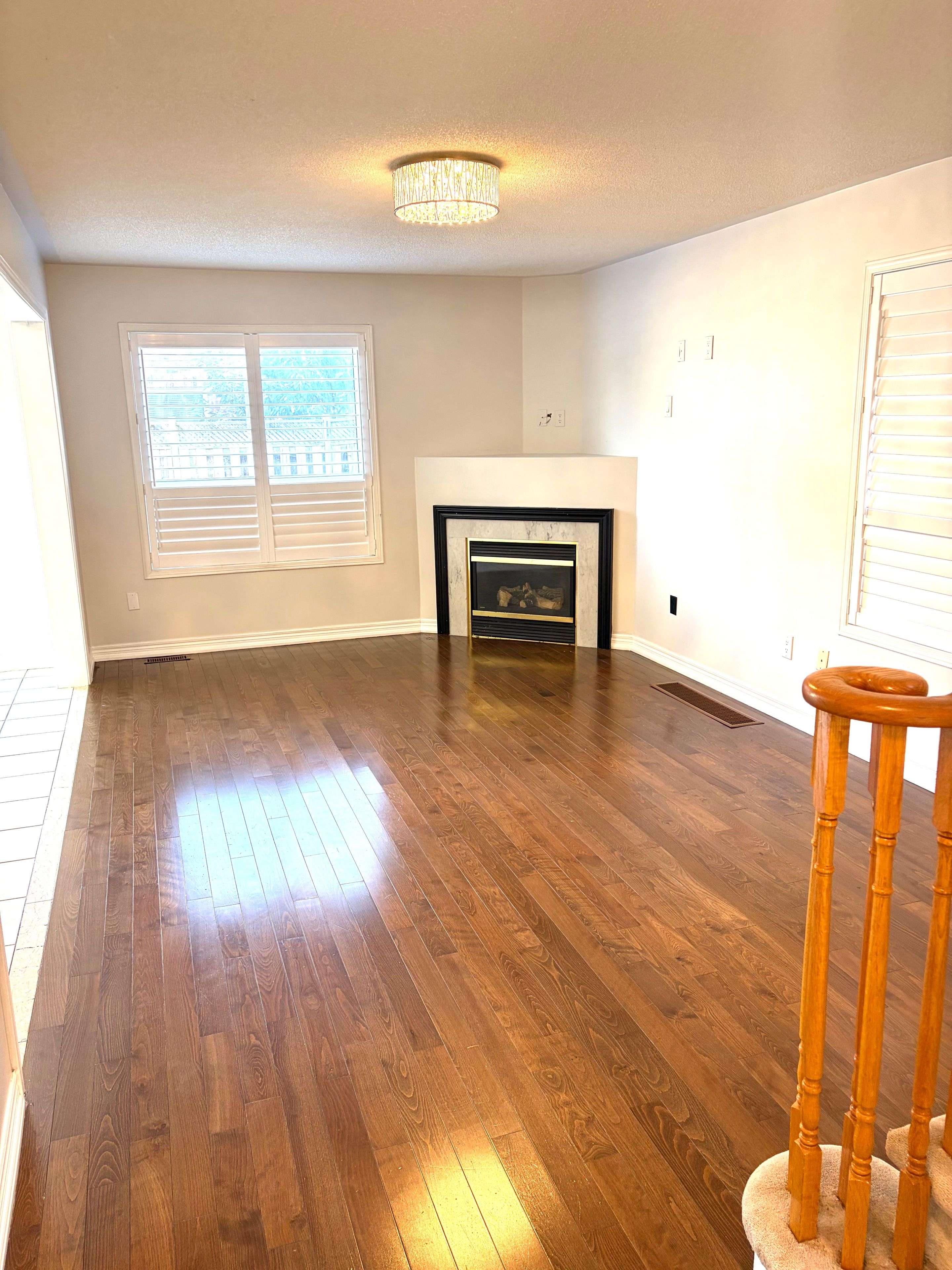 Brampton, ON L7A 1S2,29 Mistdale CRES