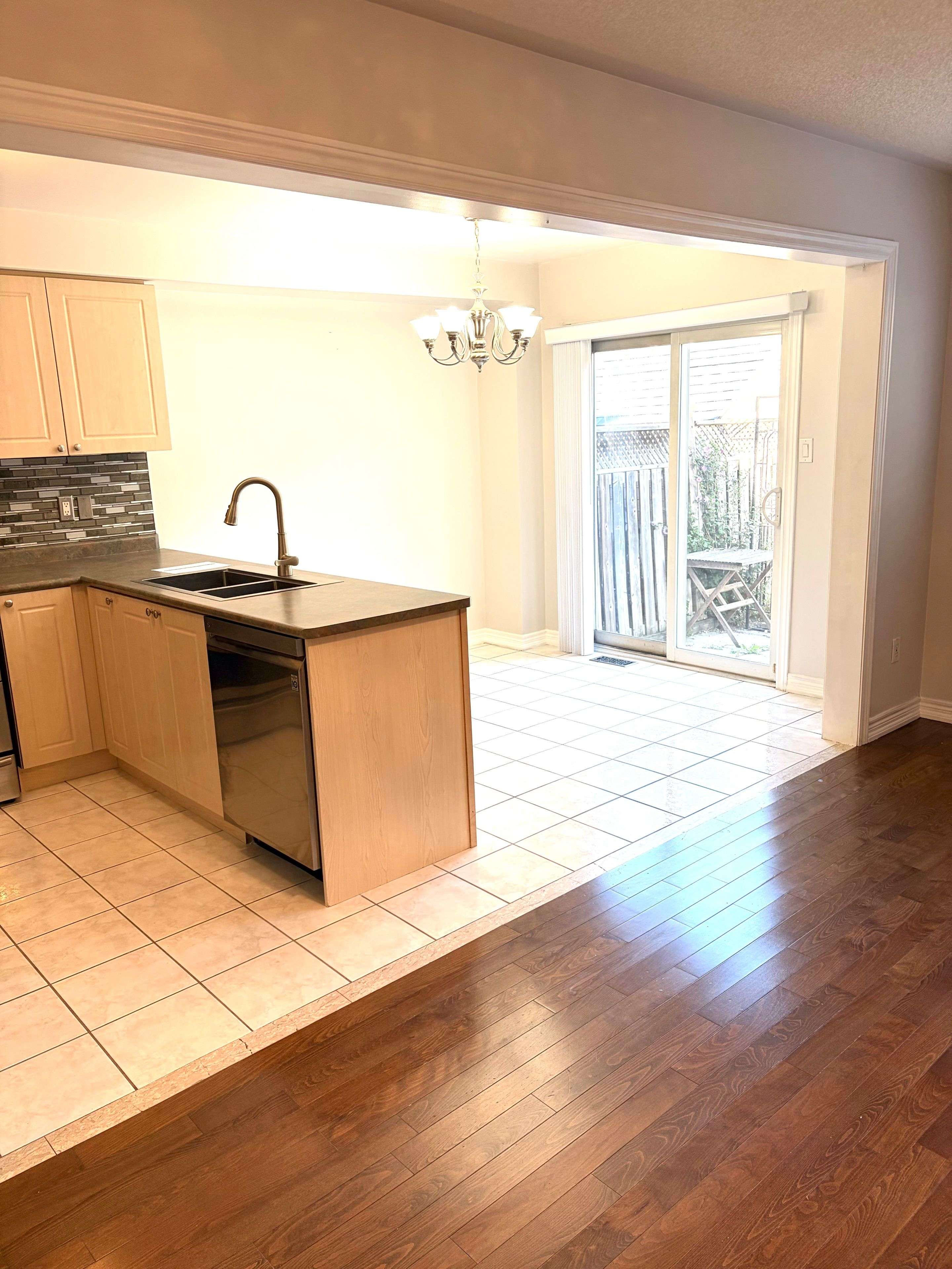 Brampton, ON L7A 1S2,29 Mistdale CRES