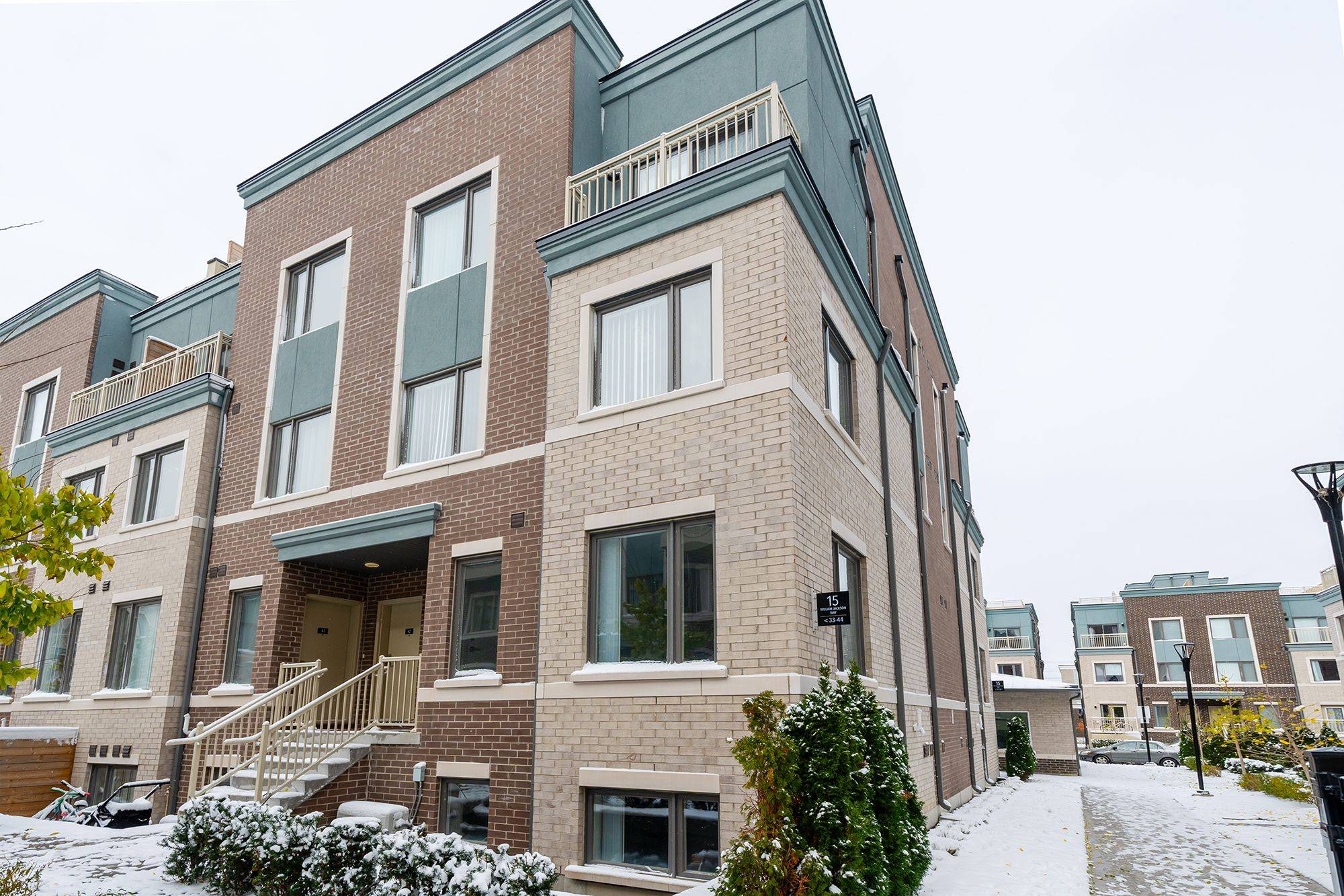 Toronto W06, ON M8V 0J5,15 William Jackson WAY #44