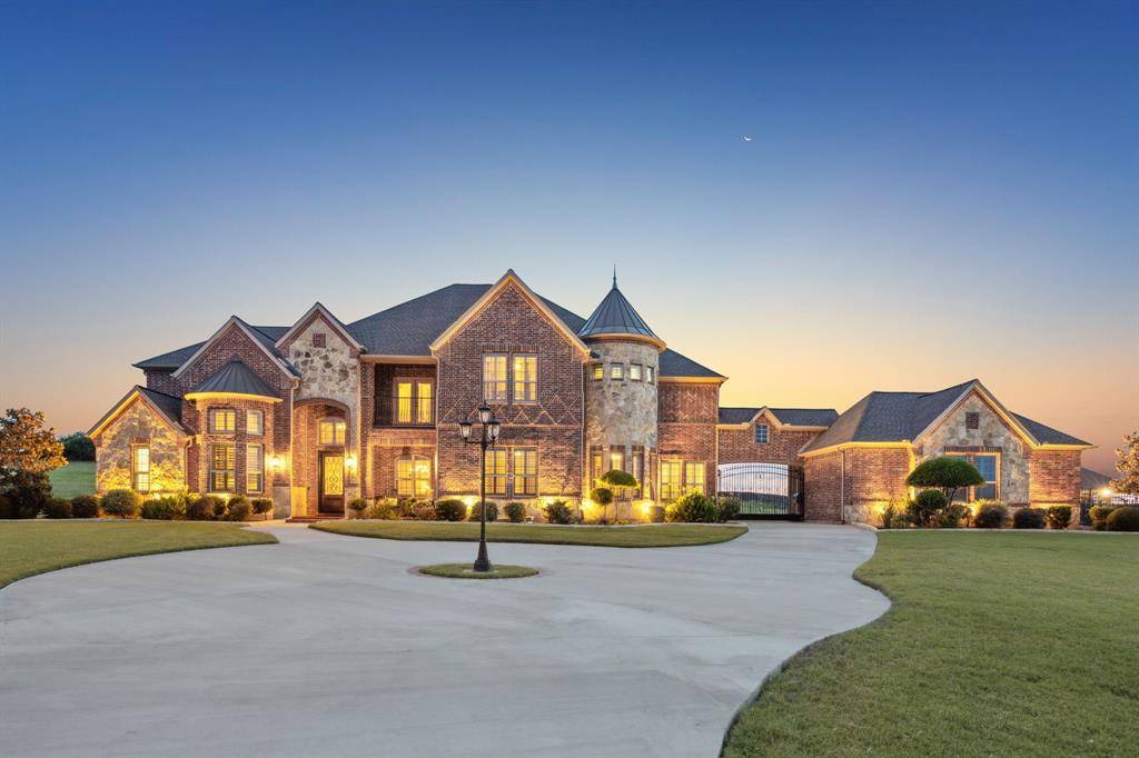 Sunnyvale, TX 75182,211 Tanner Creek Circle