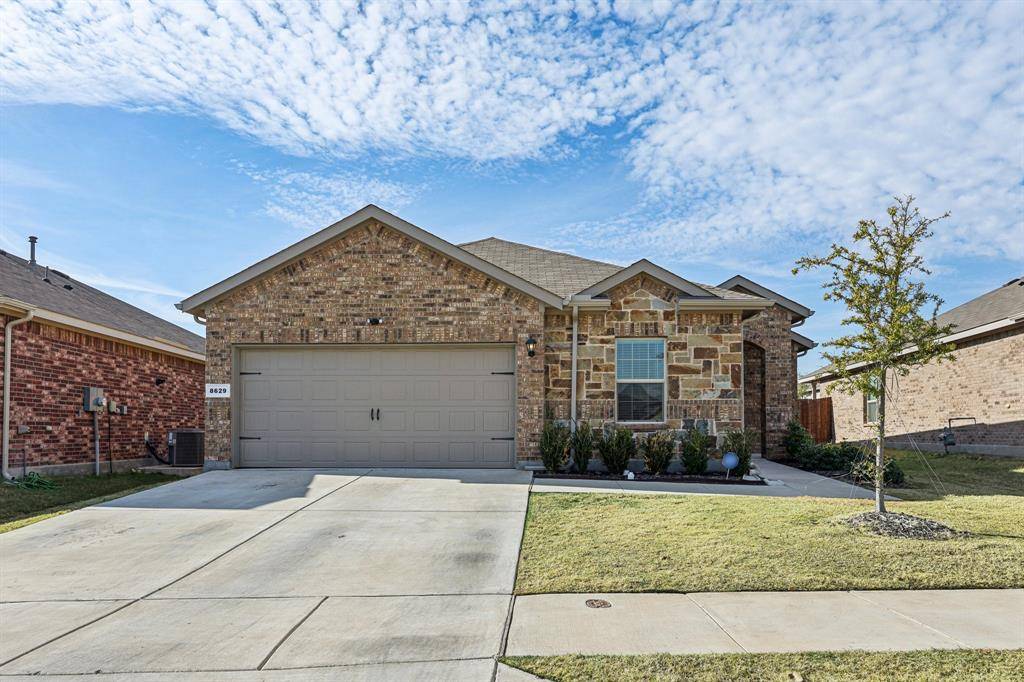 Fort Worth, TX 76179,8629 Angel Gardens Drive