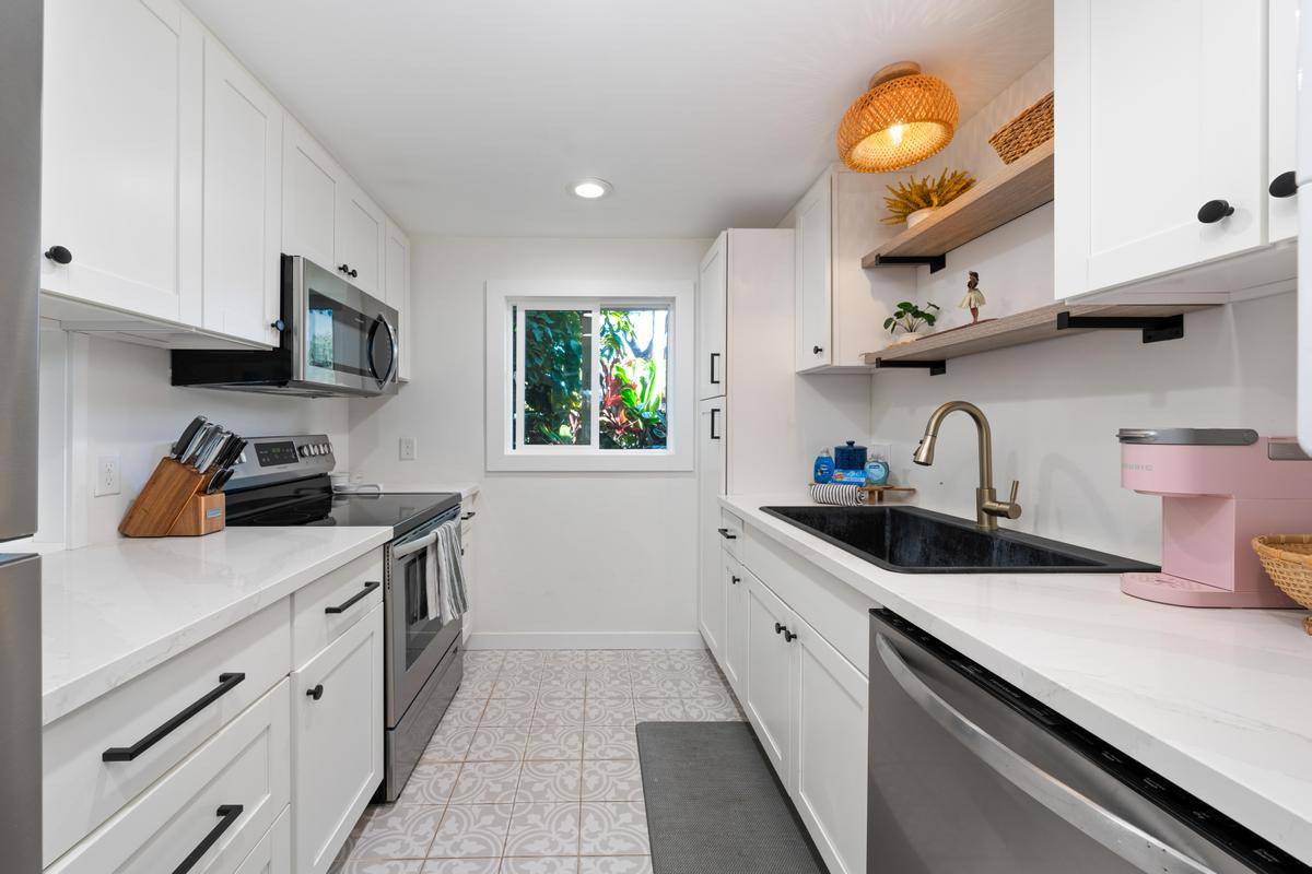 78-6800 ALII DR #20, Kailua-kona, HI 96740