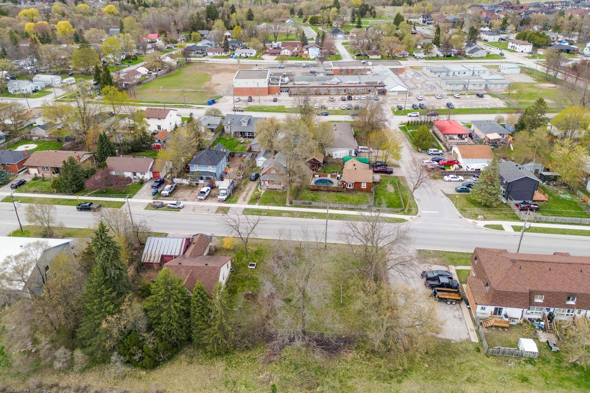 Essa, ON L0M 1B0,98 King ST