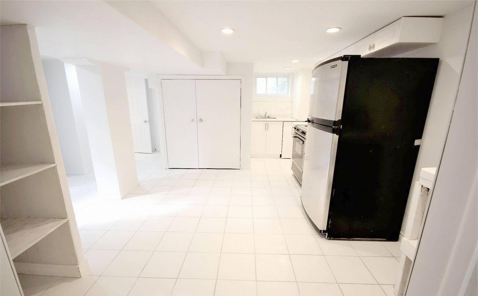 Hamilton, ON L8S 3A2,112 Leland ST #Bsmt Room