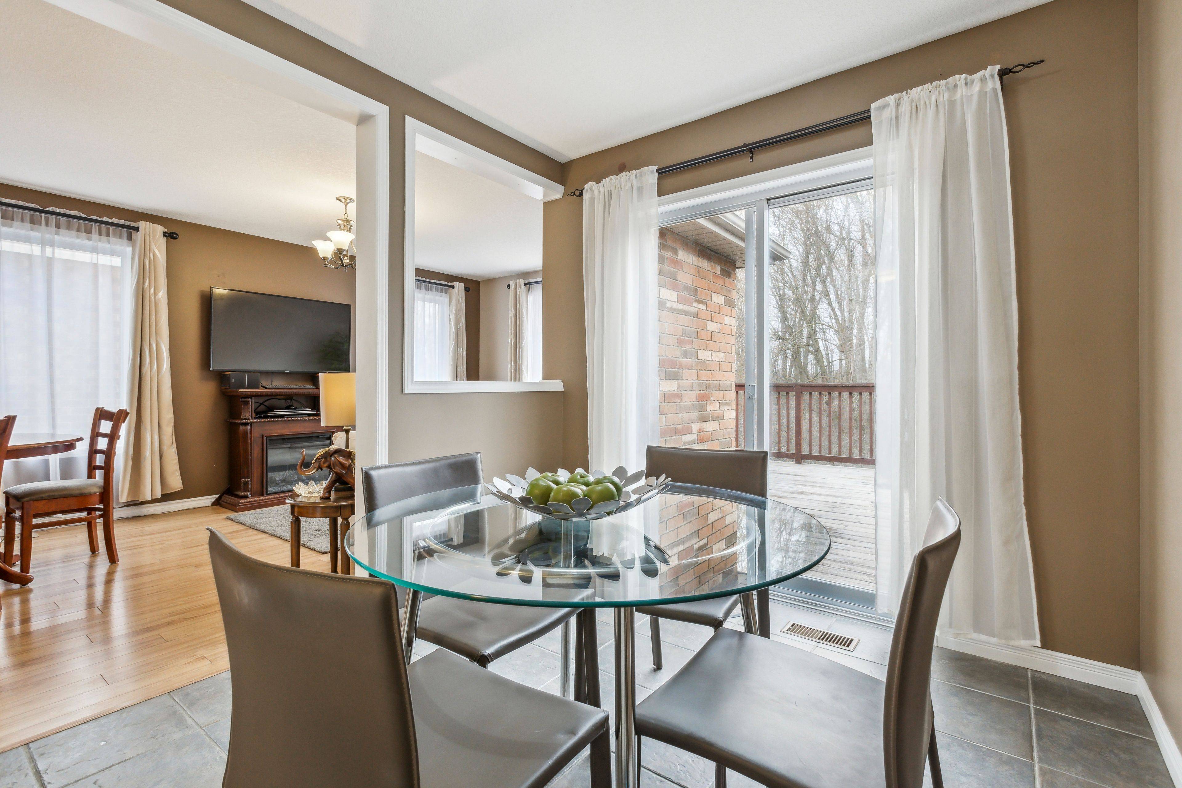 Guelph, ON N1K 1Y8,40 Chillico DR