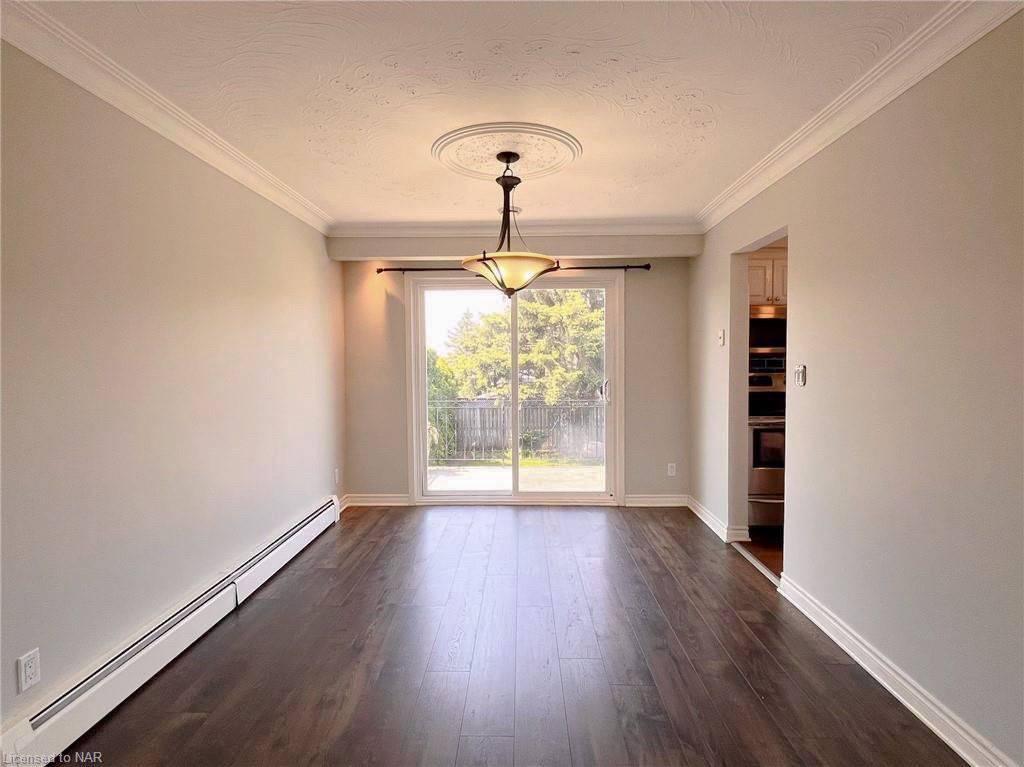 St. Catharines, ON L2T 1P9,106 St David's RD #Upper