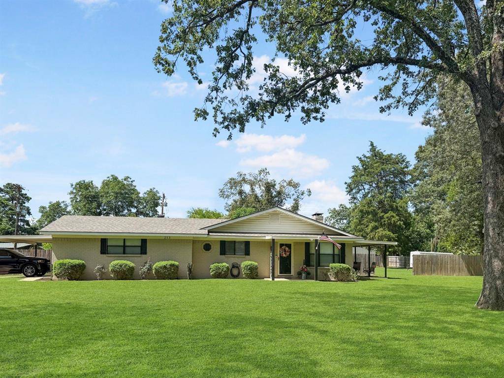 Mineola, TX 75773,253 County Road 2425