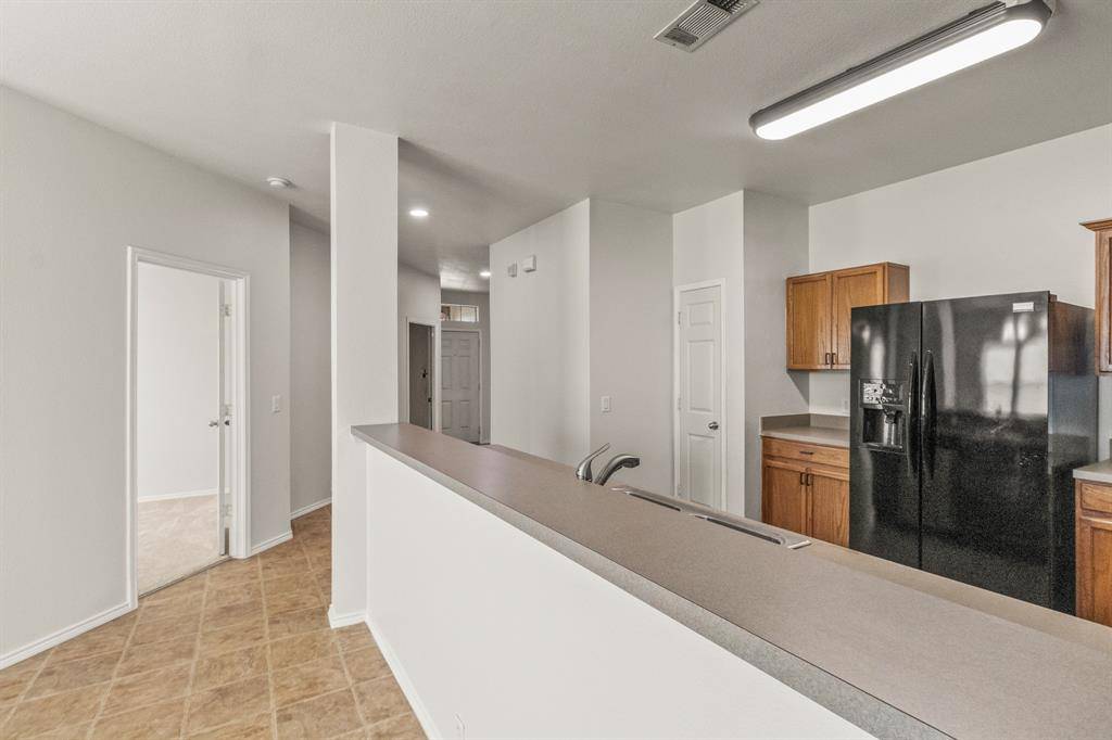 Cross Roads, TX 76227,8925 Yosemite Trail