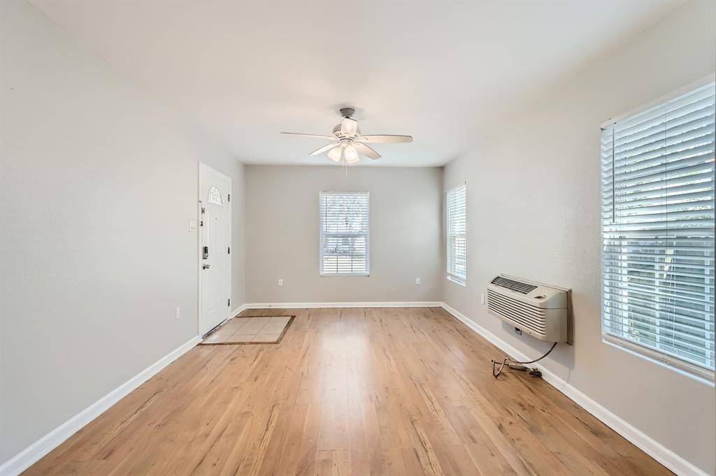 Bonham, TX 75418,224 E Boyd Street