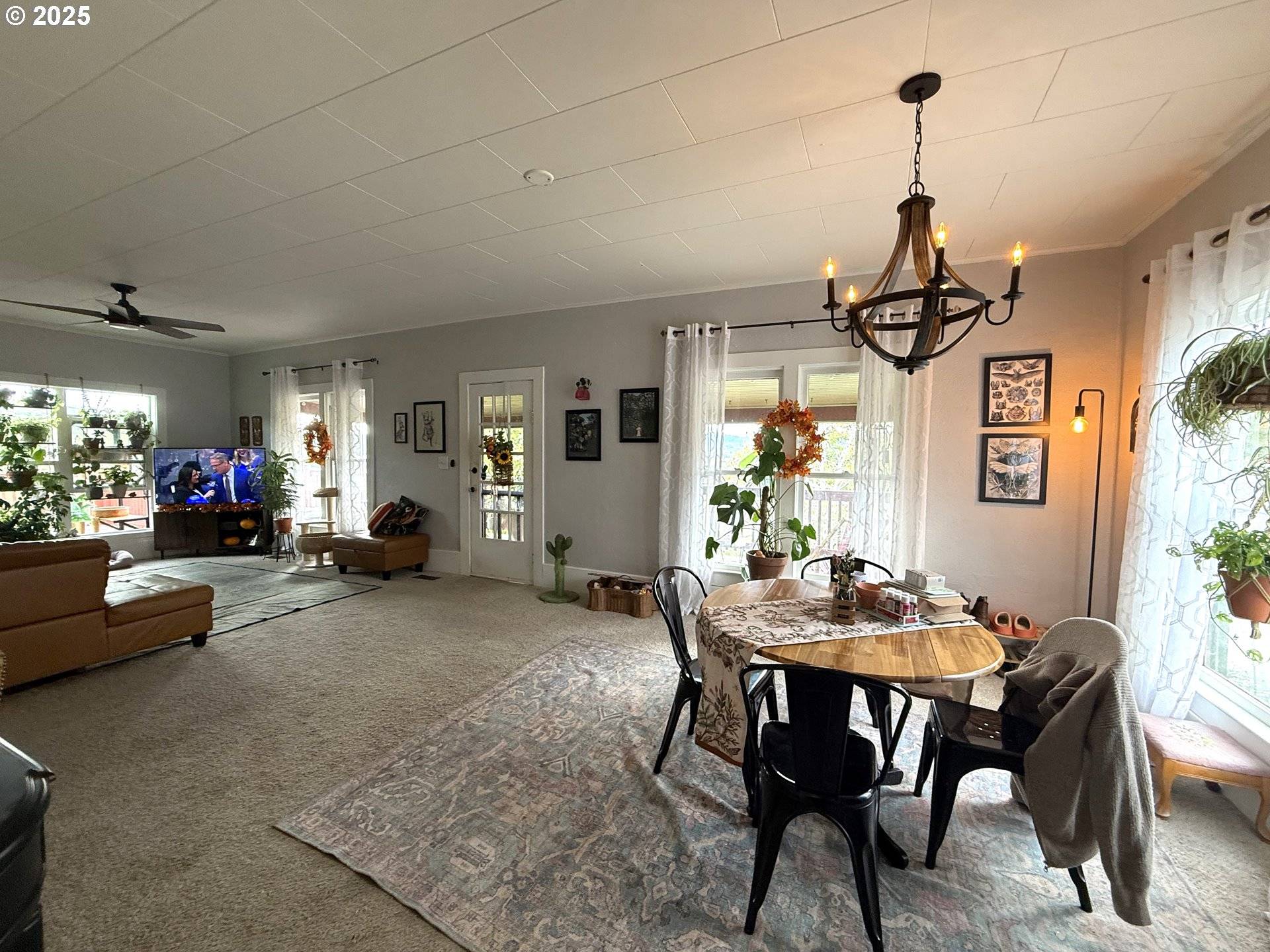 Roseburg, OR 97470,725 NE DENVER ST