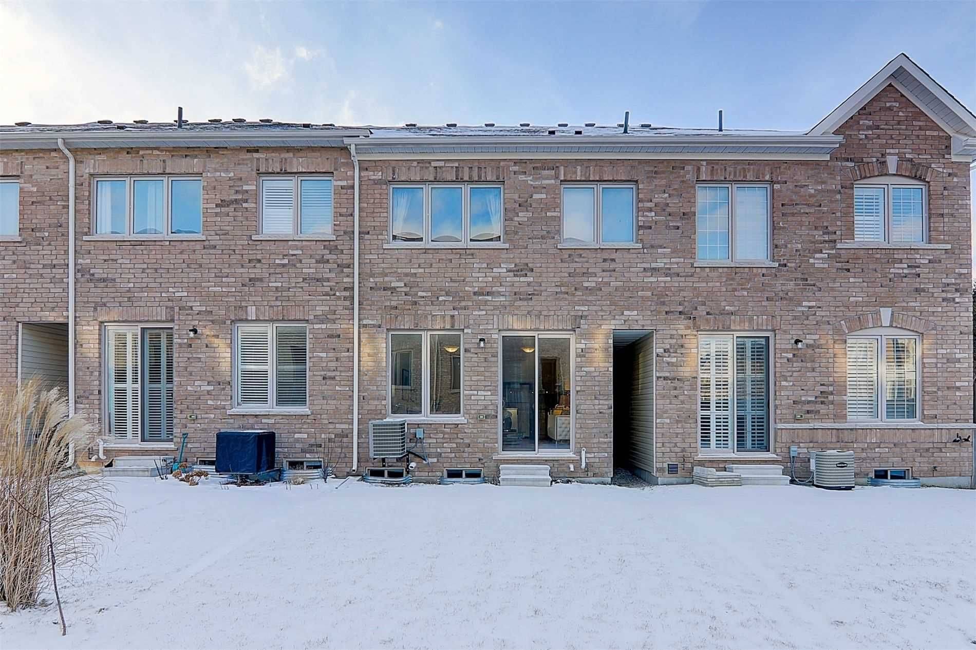 Aurora, ON L4G 0Z8,47 Durblee AVE