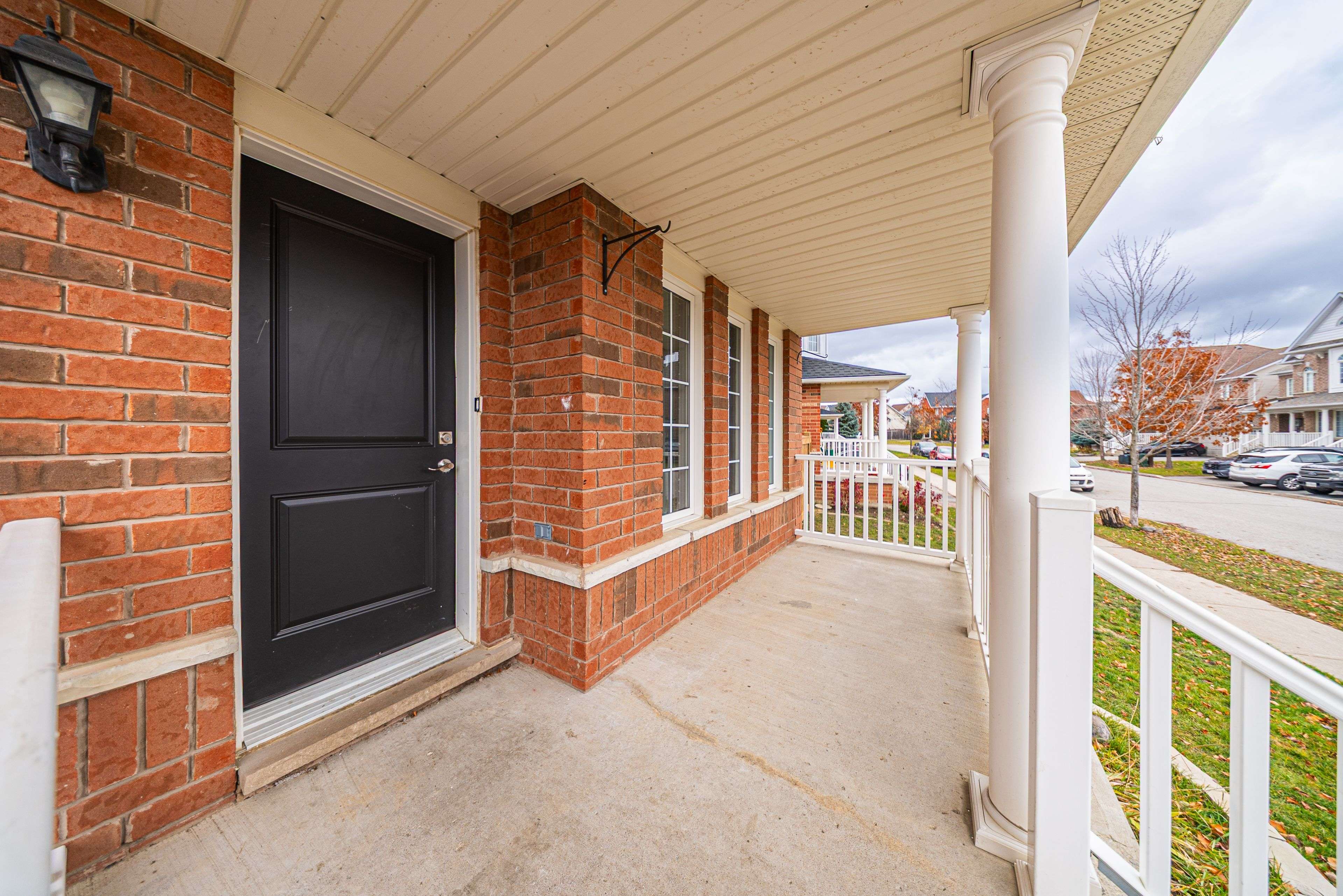 Barrie, ON L4M 7H2,12 Diana WAY