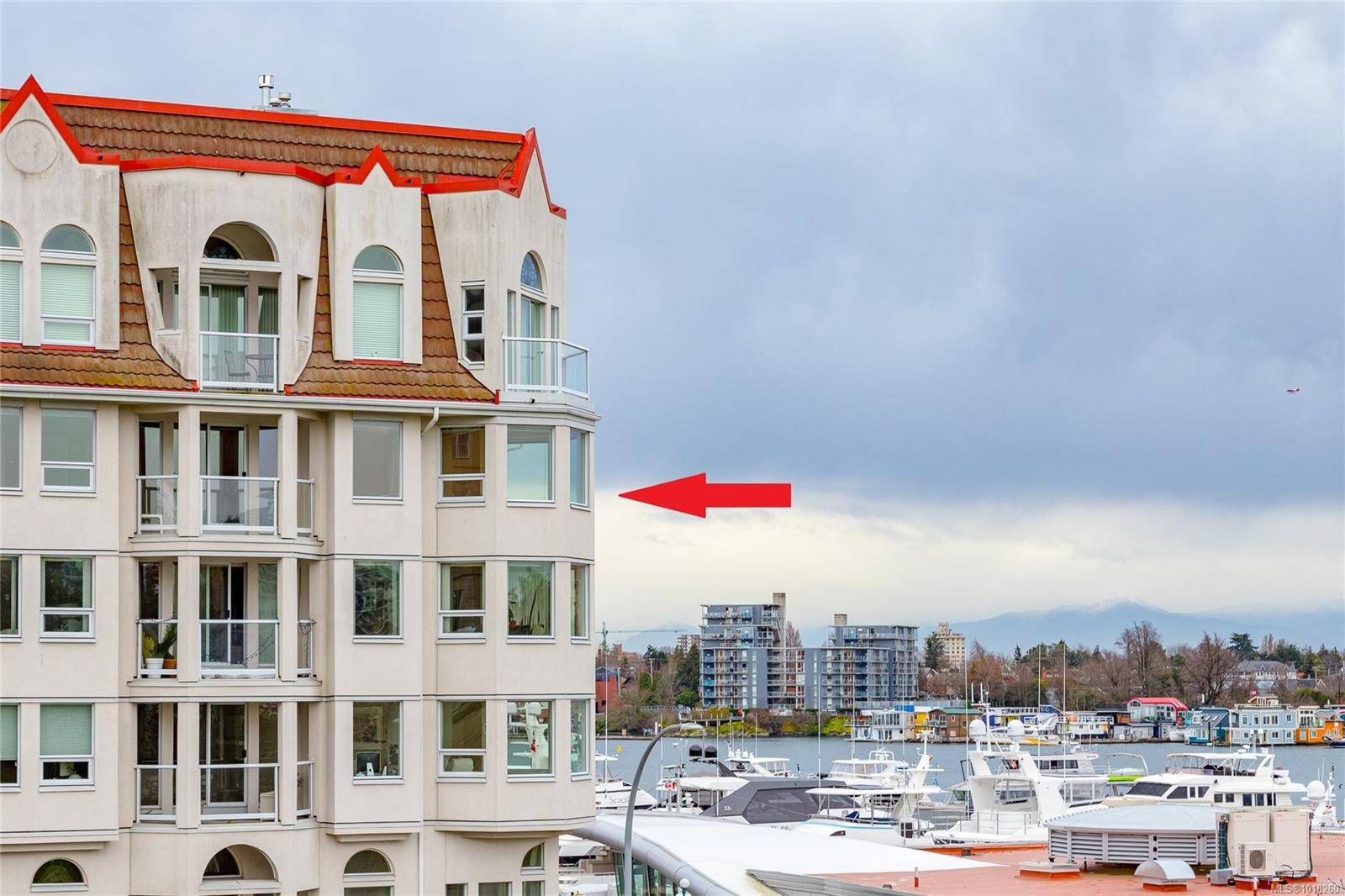 Victoria, BC V9A 7J9,11 Cooperage Pl #405