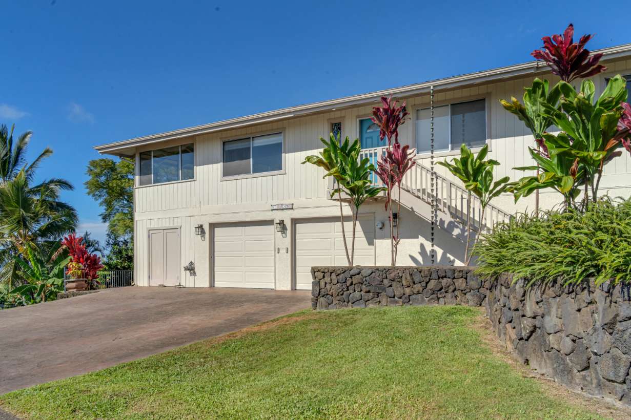 Kailua-kona, HI 96740,73-4326 MALU PL