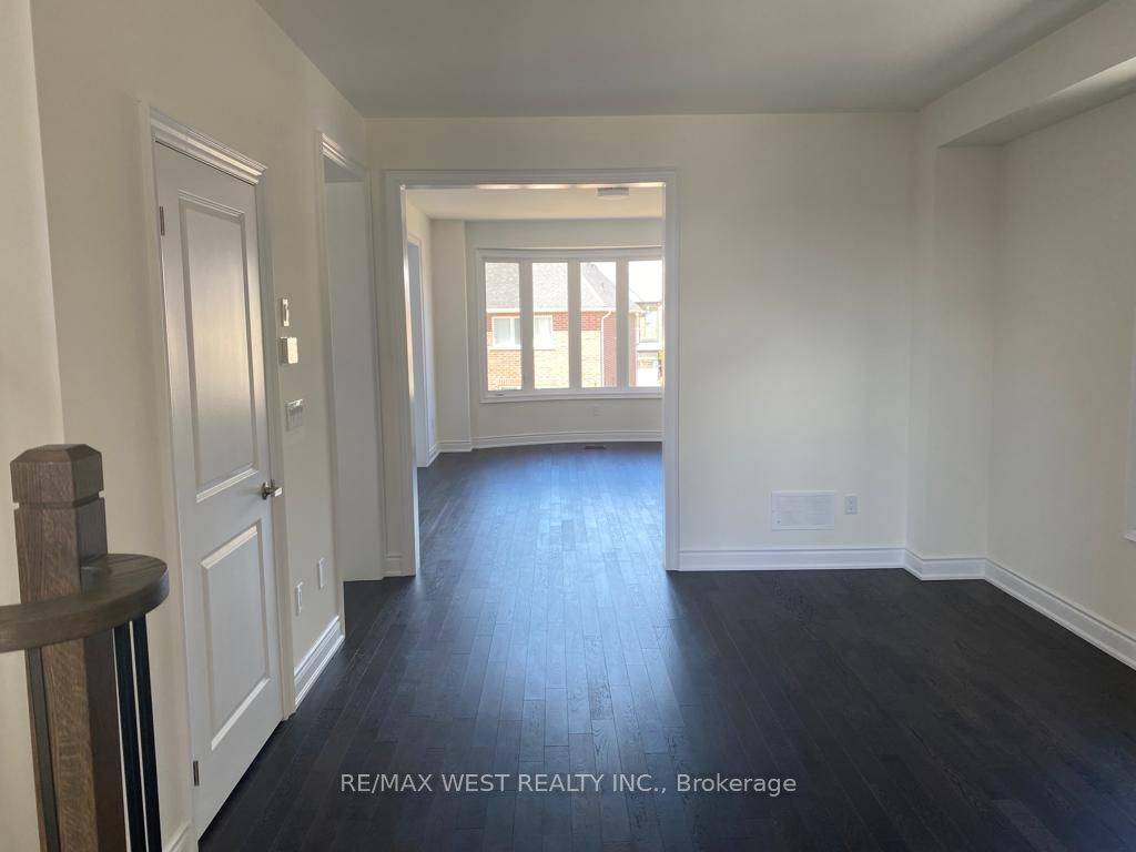 Innisfil, ON L9S 0P2,1362 Blackmore ST