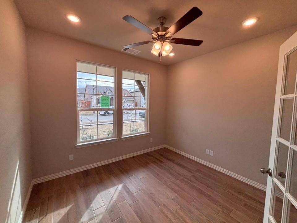 Fort Worth, TX 76052,1928 Velora Drive