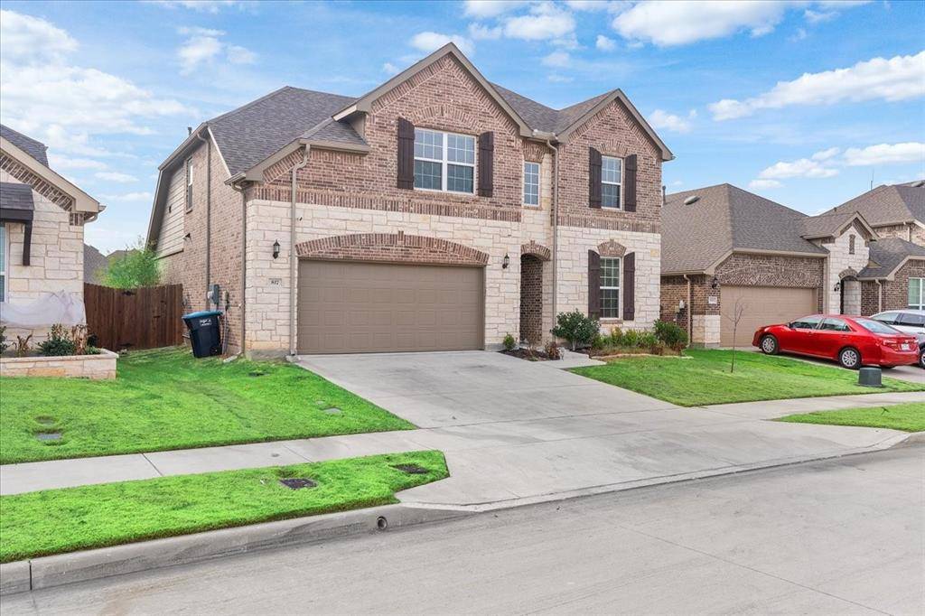 Fort Worth, TX 76052,817 Crest Breeze Drive