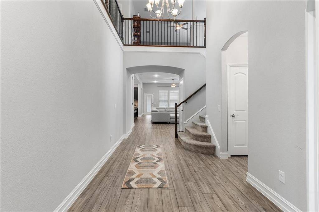 Fort Worth, TX 76052,817 Crest Breeze Drive