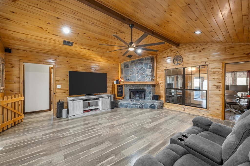 Moody, TX 76557,361 Vandiver Road