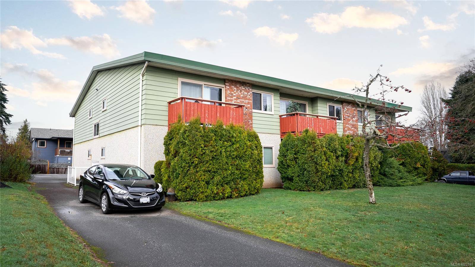 Courtenay, BC V9N 5R4,1067 Lewis Ave