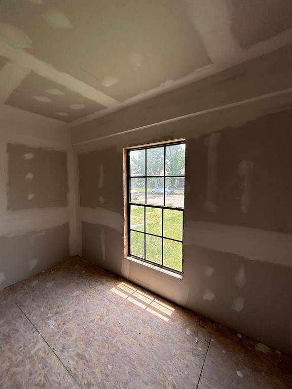 Denison, TX 75020,911 W Sears Street