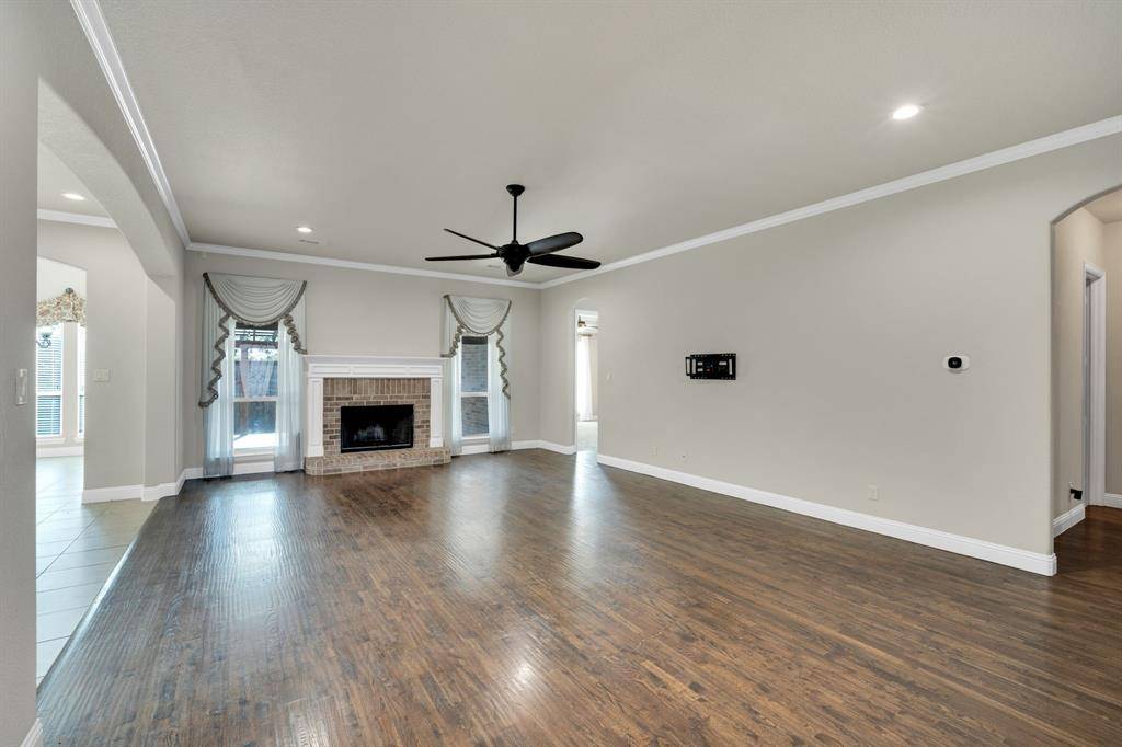 Midlothian, TX 76065,7202 Lone Star Way