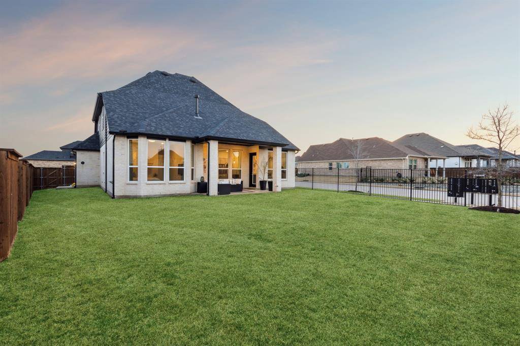 Van Alstyne, TX 75495,1812 Mcdougall Creek