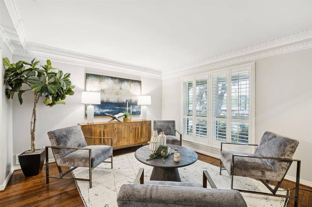 Dallas, TX 75238,9717 Ravensway Drive