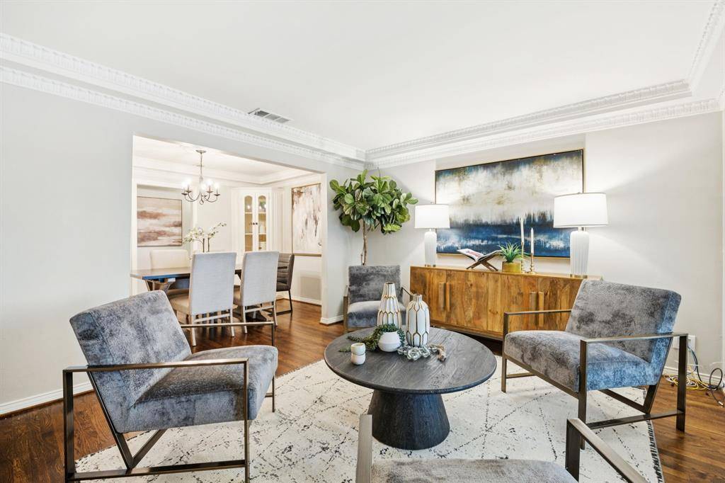 Dallas, TX 75238,9717 Ravensway Drive