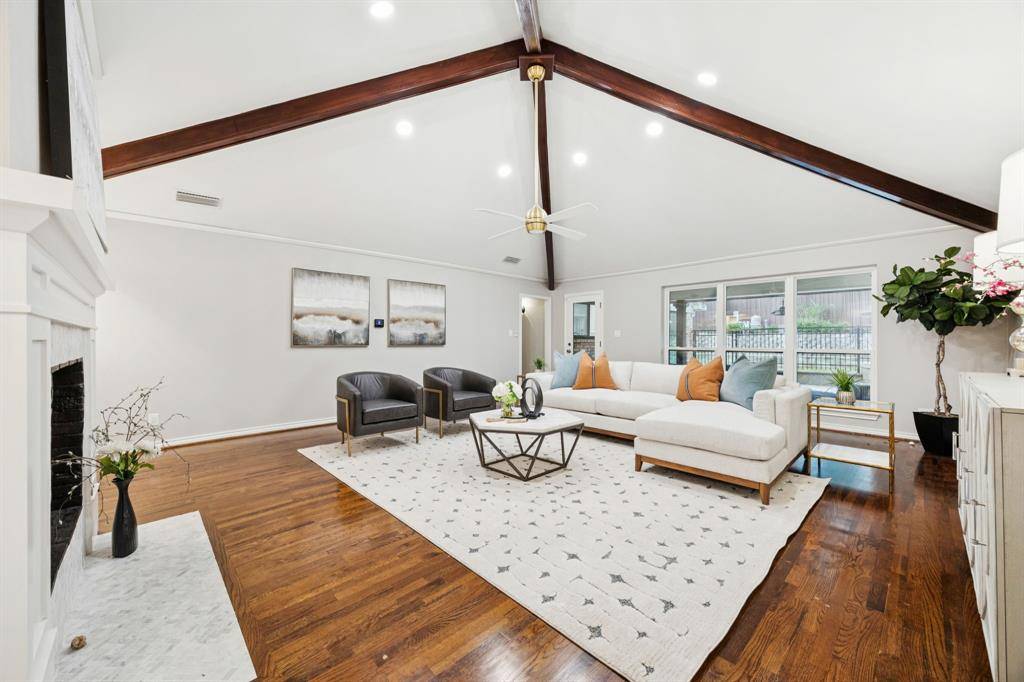 Dallas, TX 75238,9717 Ravensway Drive