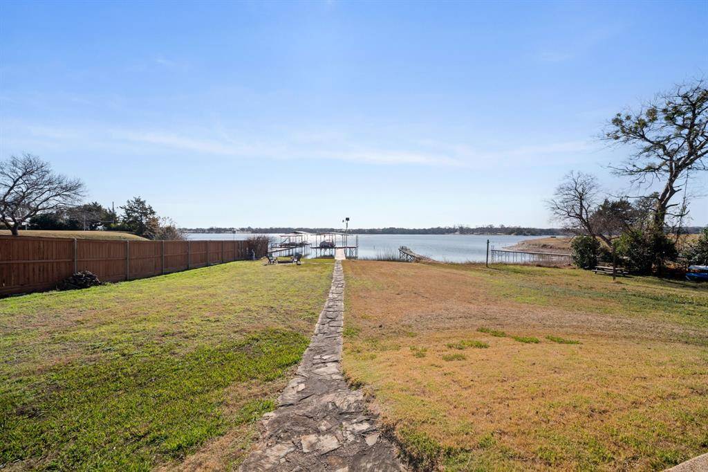 Waxahachie, TX 75165,155 Lakeshore Drive