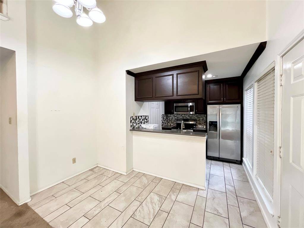 Fort Worth, TX 76120,1450 Meadowood Village Drive