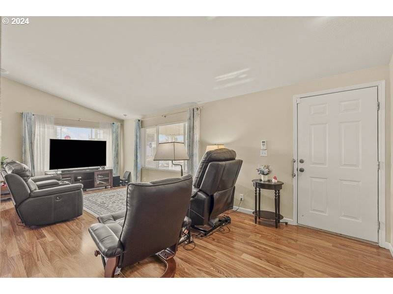 Salem, OR 97305,4293 LEMON ST NE