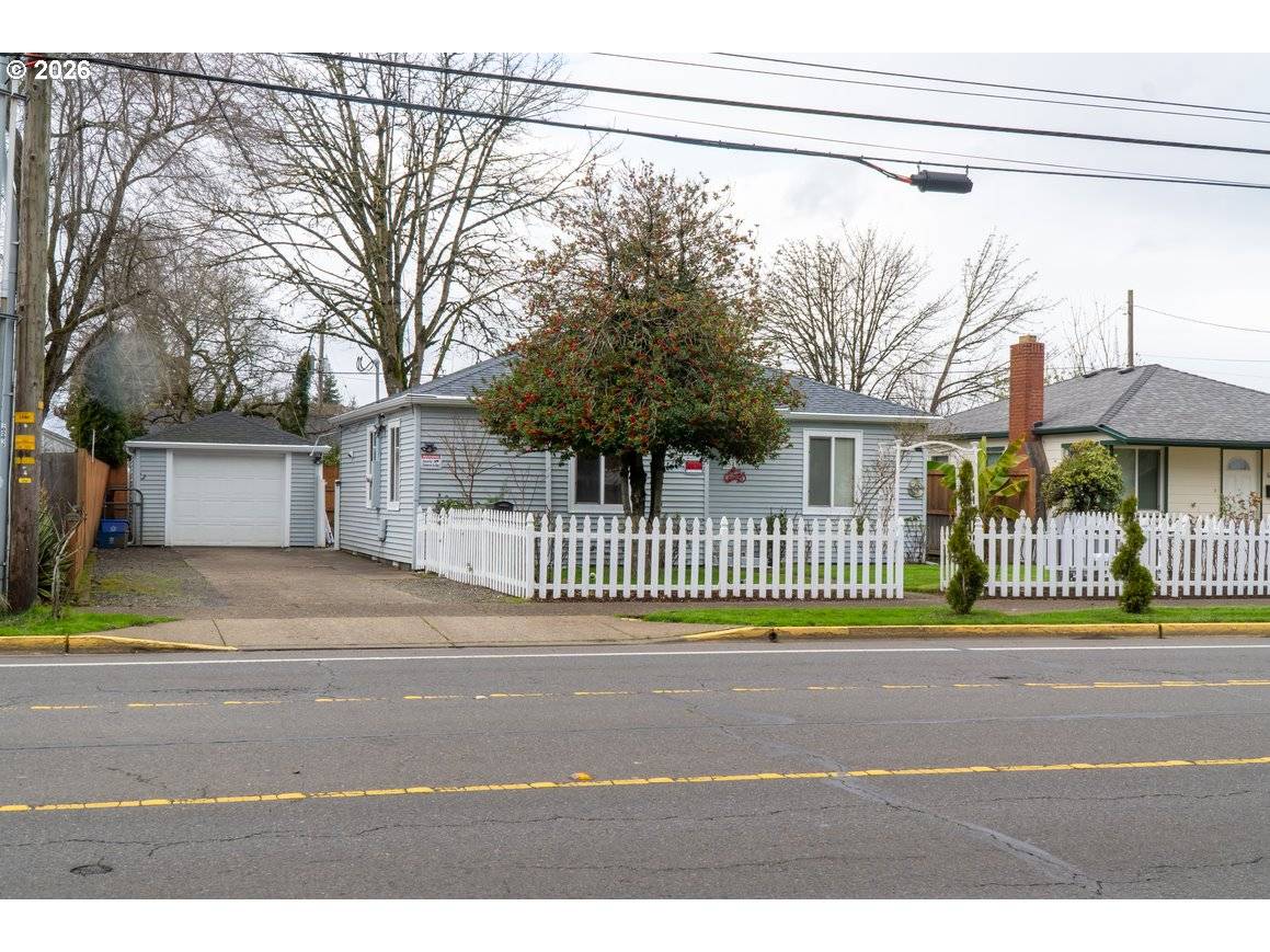 Albany, OR 97322,634 WAVERLY DR SE