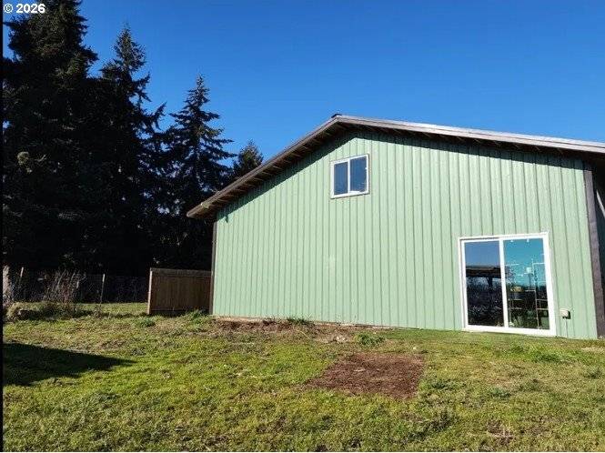 Crabtree, OR 97335,37510 CRABTREE DR