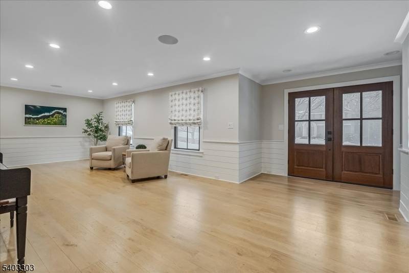 Madison Boro, NJ 07940,35 Winding Way