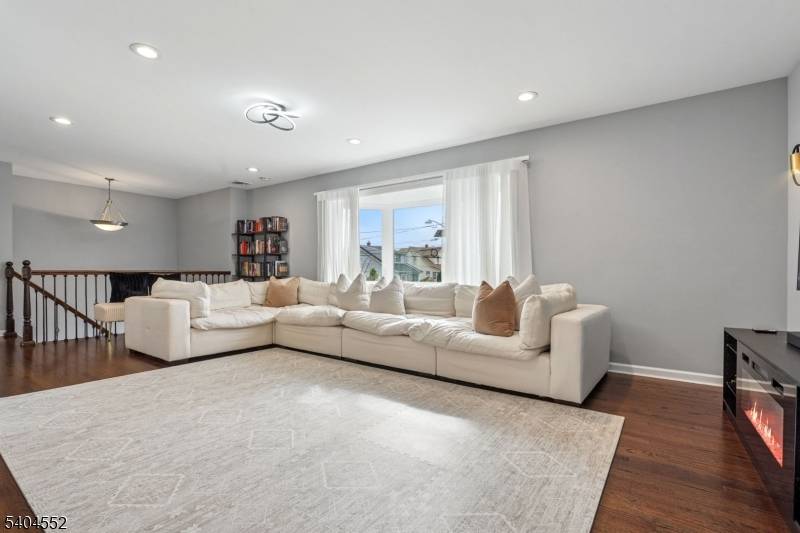 Union Twp., NJ 07083,2389 Steuben St