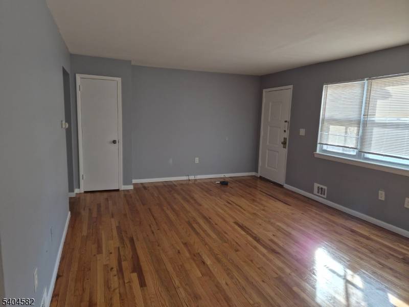 Paterson City, NJ 07522,228-238 Marion St #15