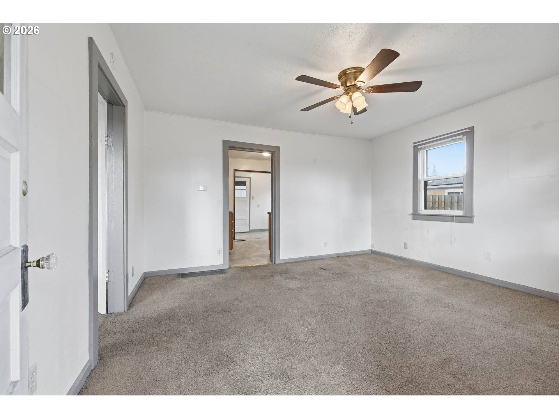 Gladstone, OR 97027,650 E FAIRFIELD ST