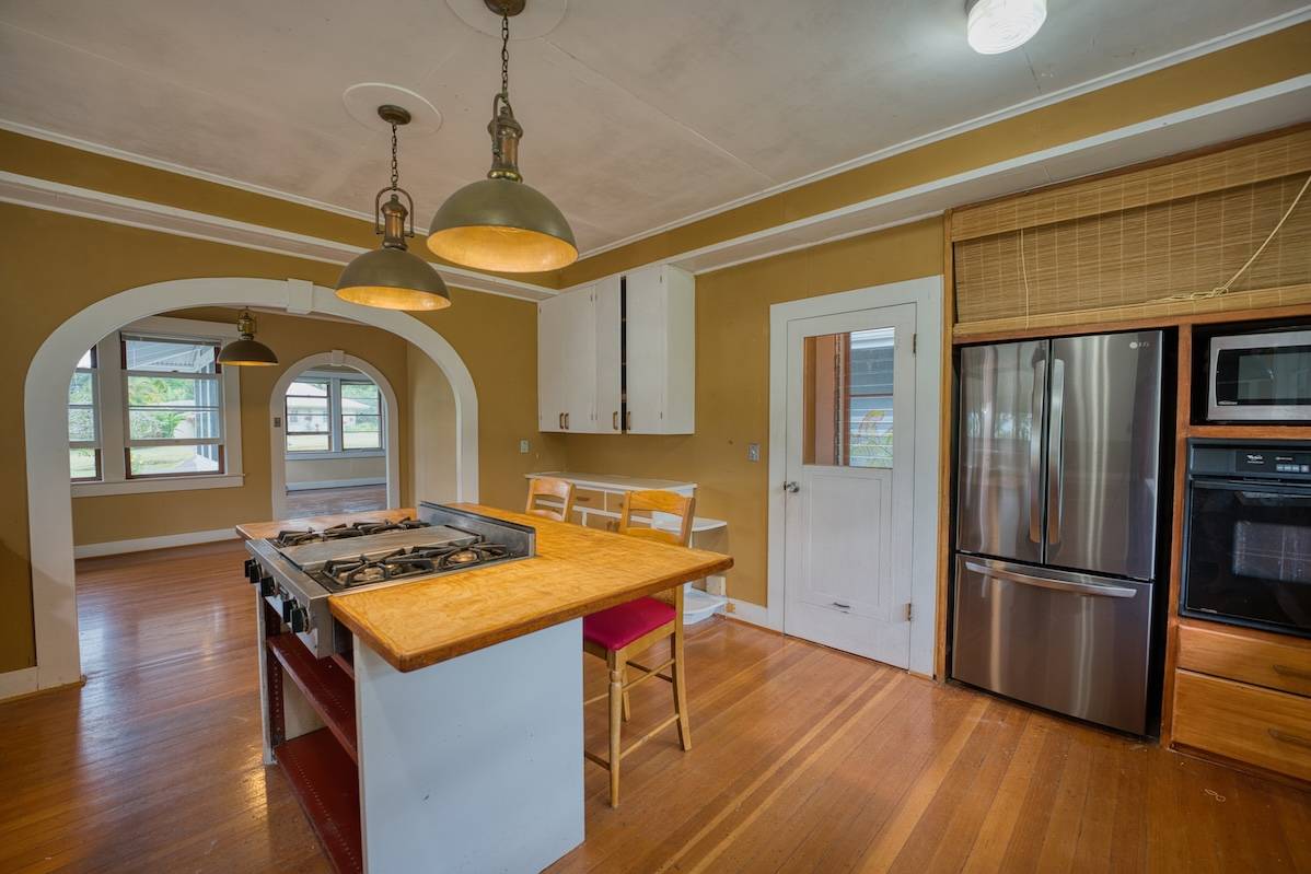 Hilo, HI 96720,1354 WAILUKU DR