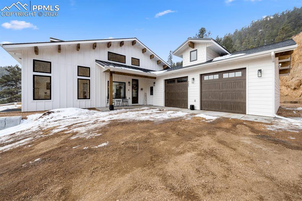 Woodland Park, CO 80863,737 Creek Side DR