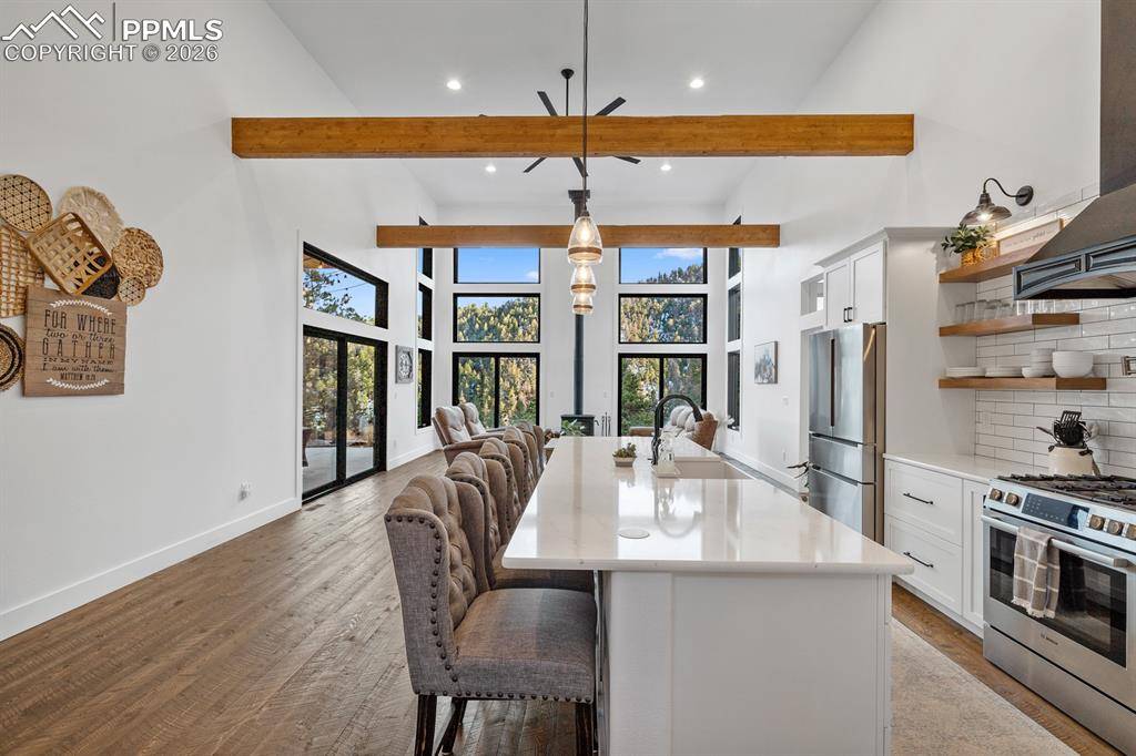 Woodland Park, CO 80863,737 Creek Side DR