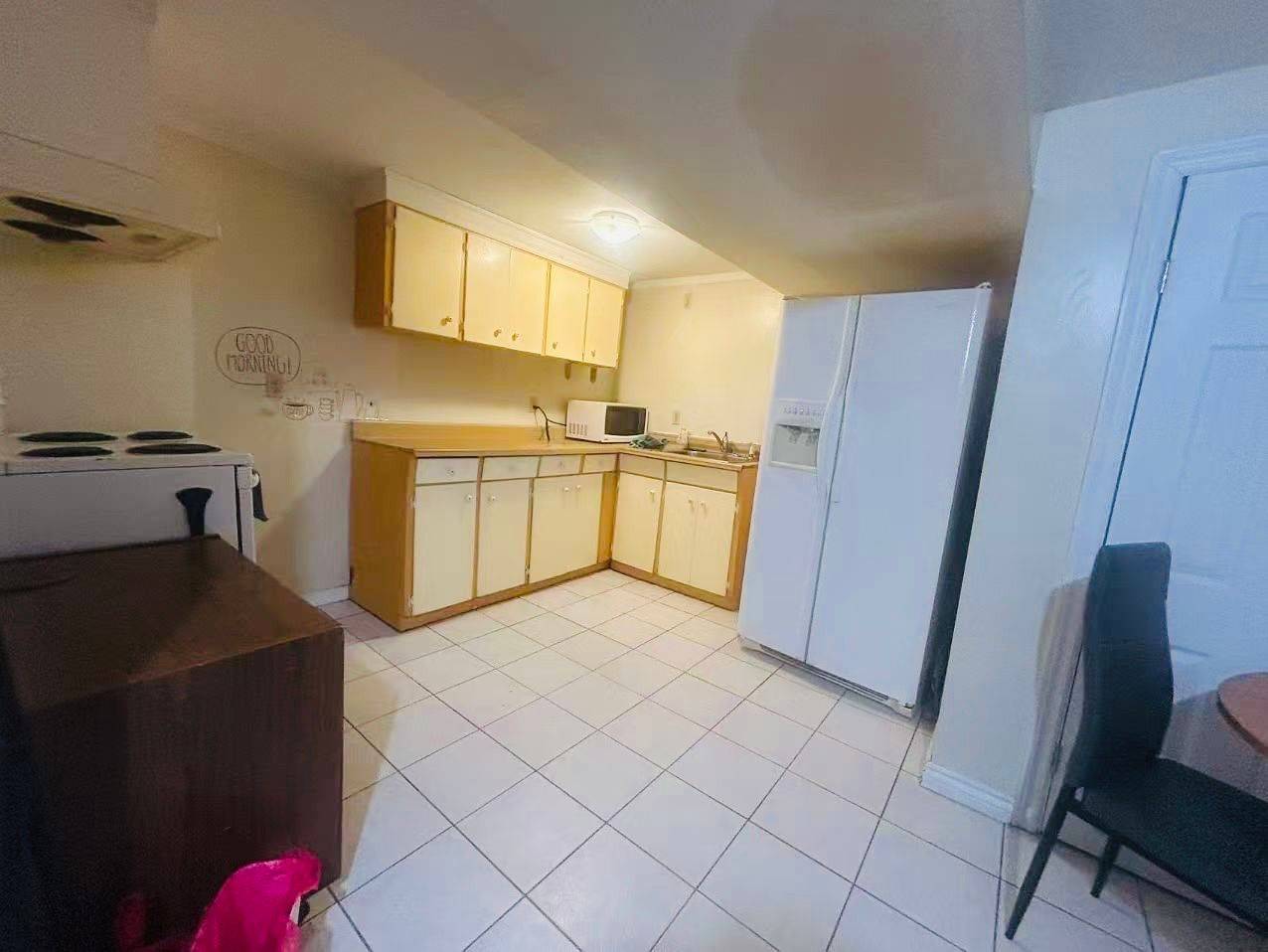 Toronto C15, ON M2H 2H9,82 Apache TRL #Basement