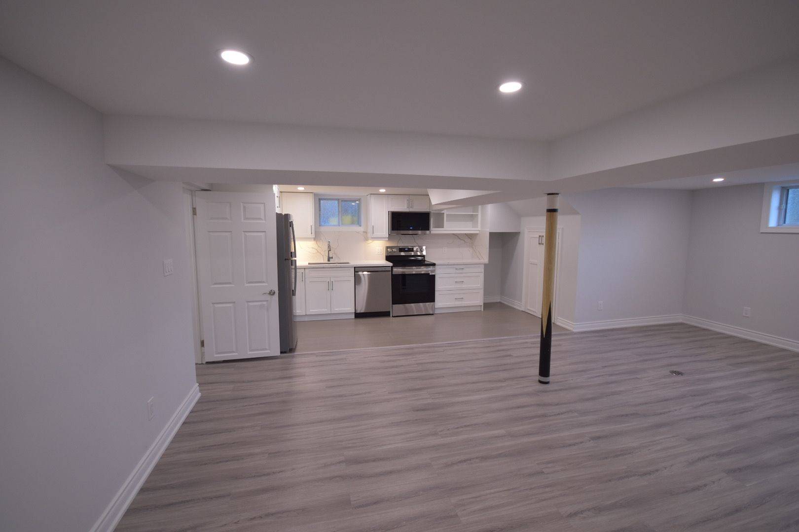 Toronto C13, ON M4A 2A8,75 Sloane (Lower) AVE